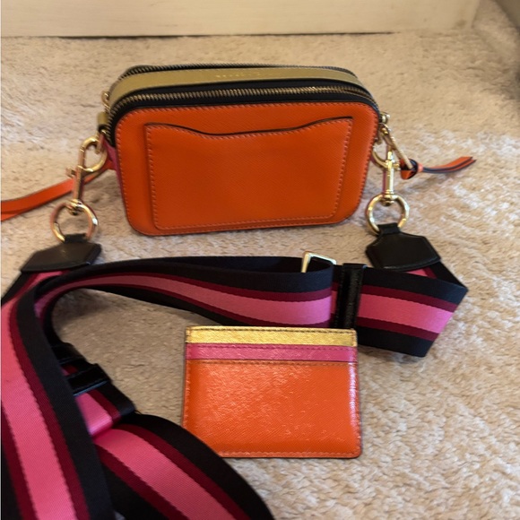 Marc Jacobs Orange Camera Snapshot Bag with wallet NWOT - Picture 3 of 4